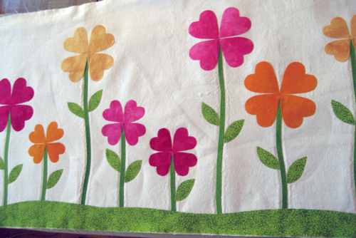petals-leaves-grass